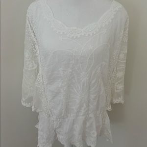 NWT Lace Embroidered White Top Size Large
